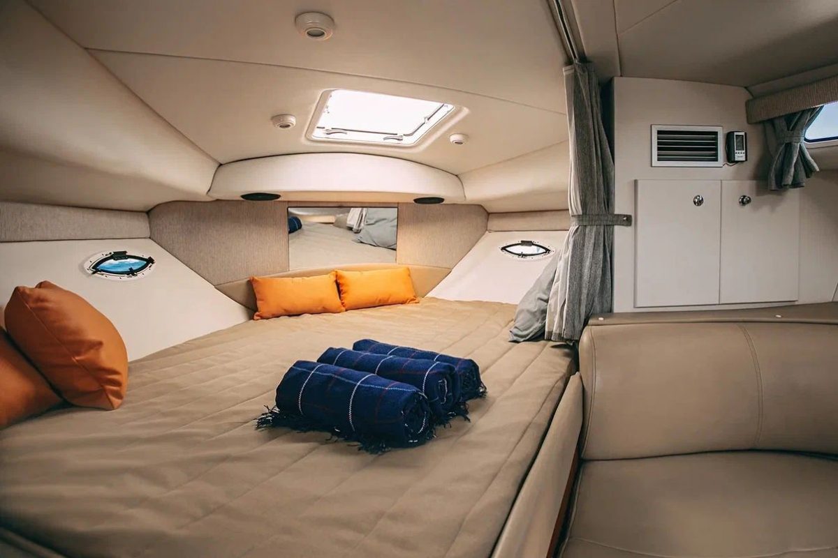 Дыхание ветра / Bayliner 305