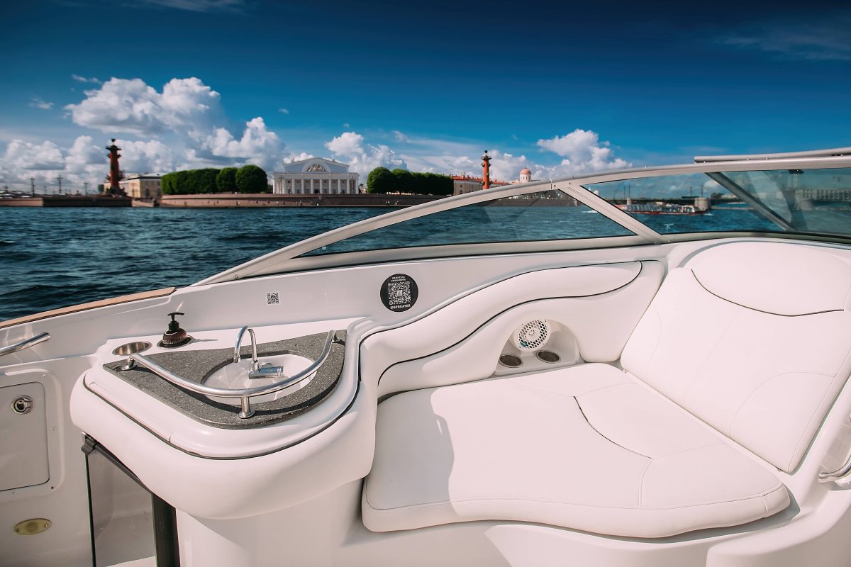 Crownline 320 / Кролик