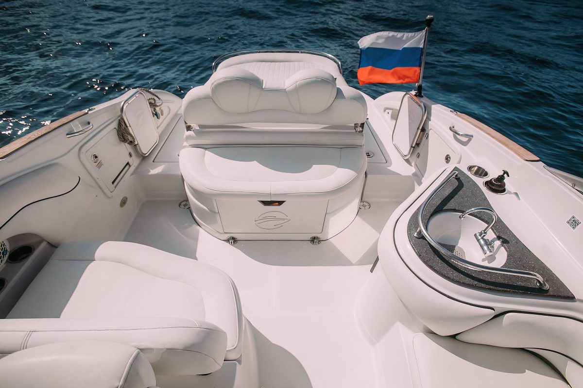 Crownline 320 / Кролик