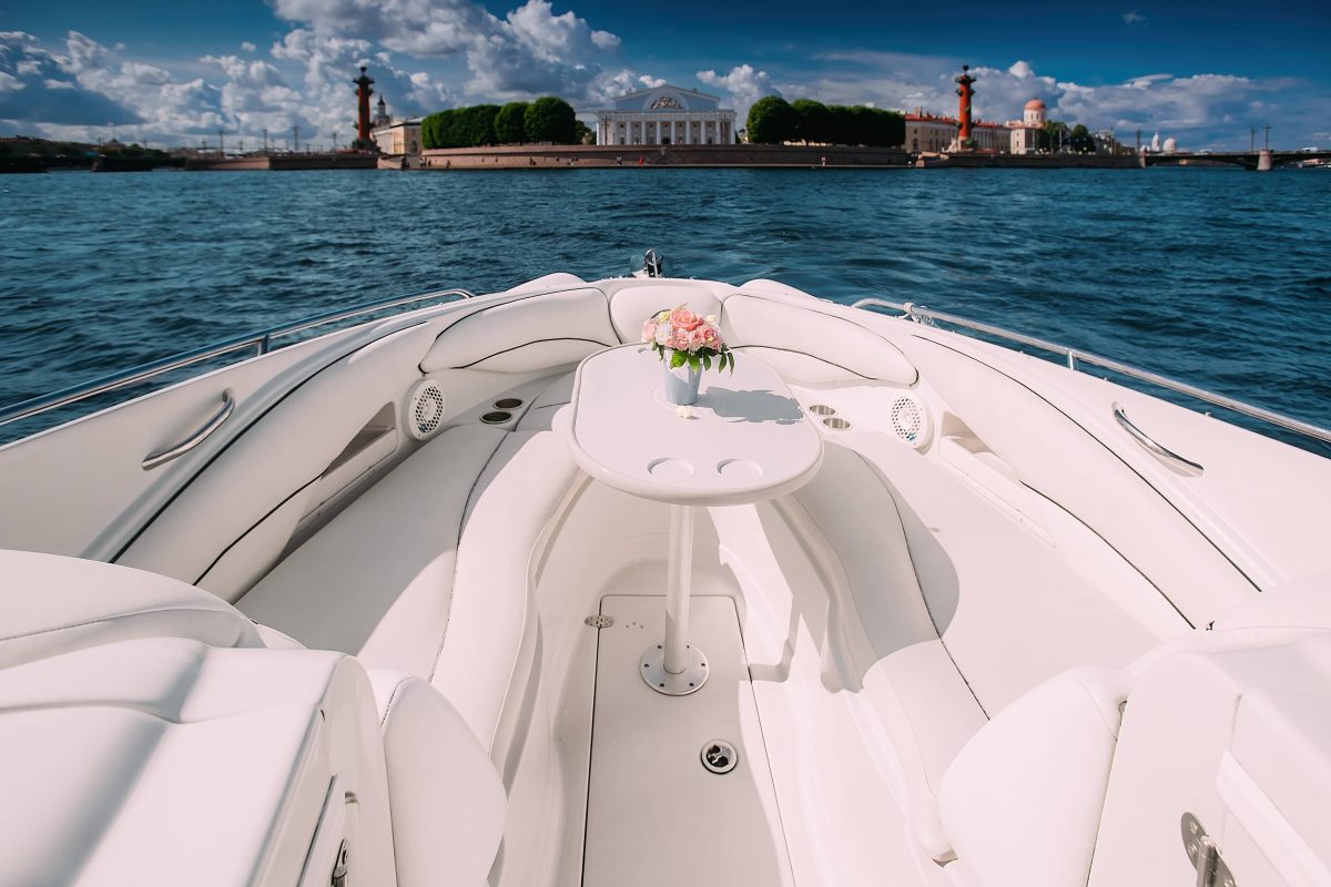 Crownline 320 / Кролик