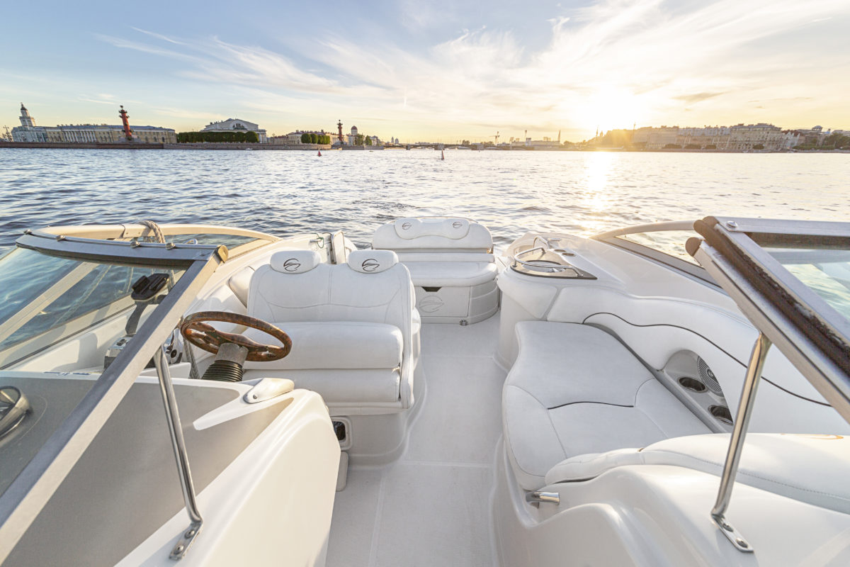 Crownline 320 / Кролик