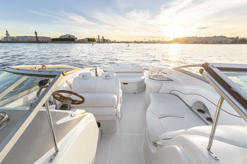 Crownline 320 / Кролик