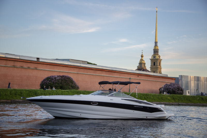 Crownline 320 / Кролик