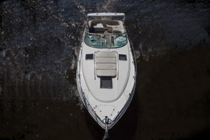 Chaparral 330