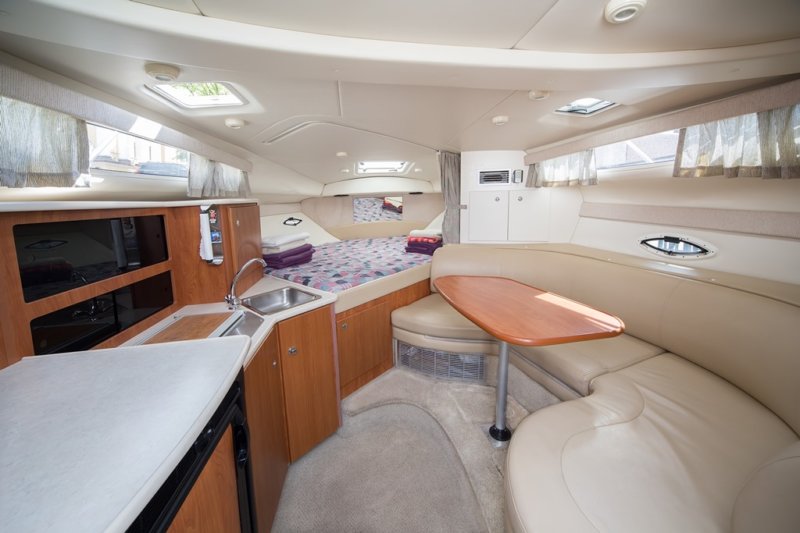 Bayliner 305 / Дыхание Ветра