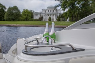 Crownline 320 / Кролик