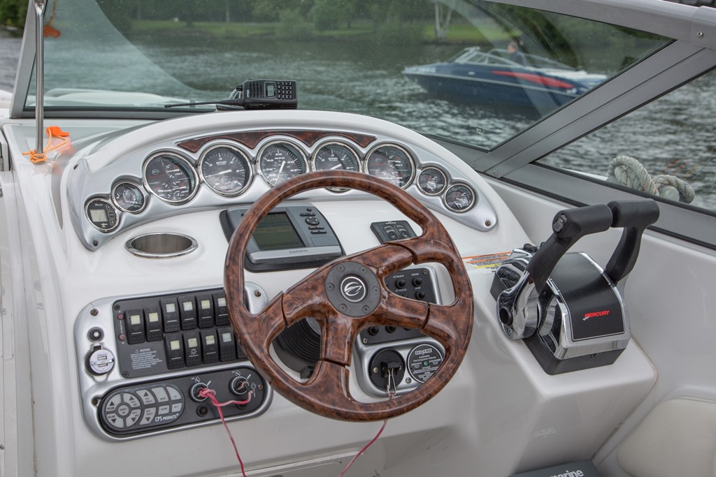 Crownline 320 / Кролик