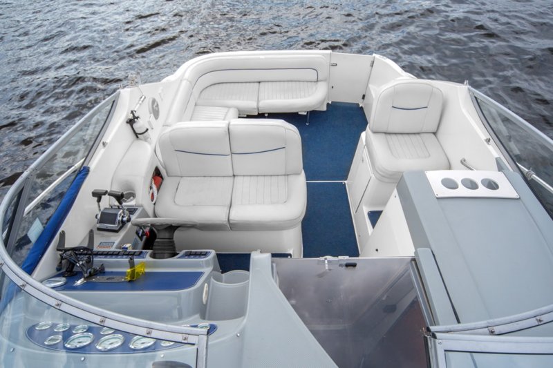 Bayliner 305 / Дыхание Ветра
