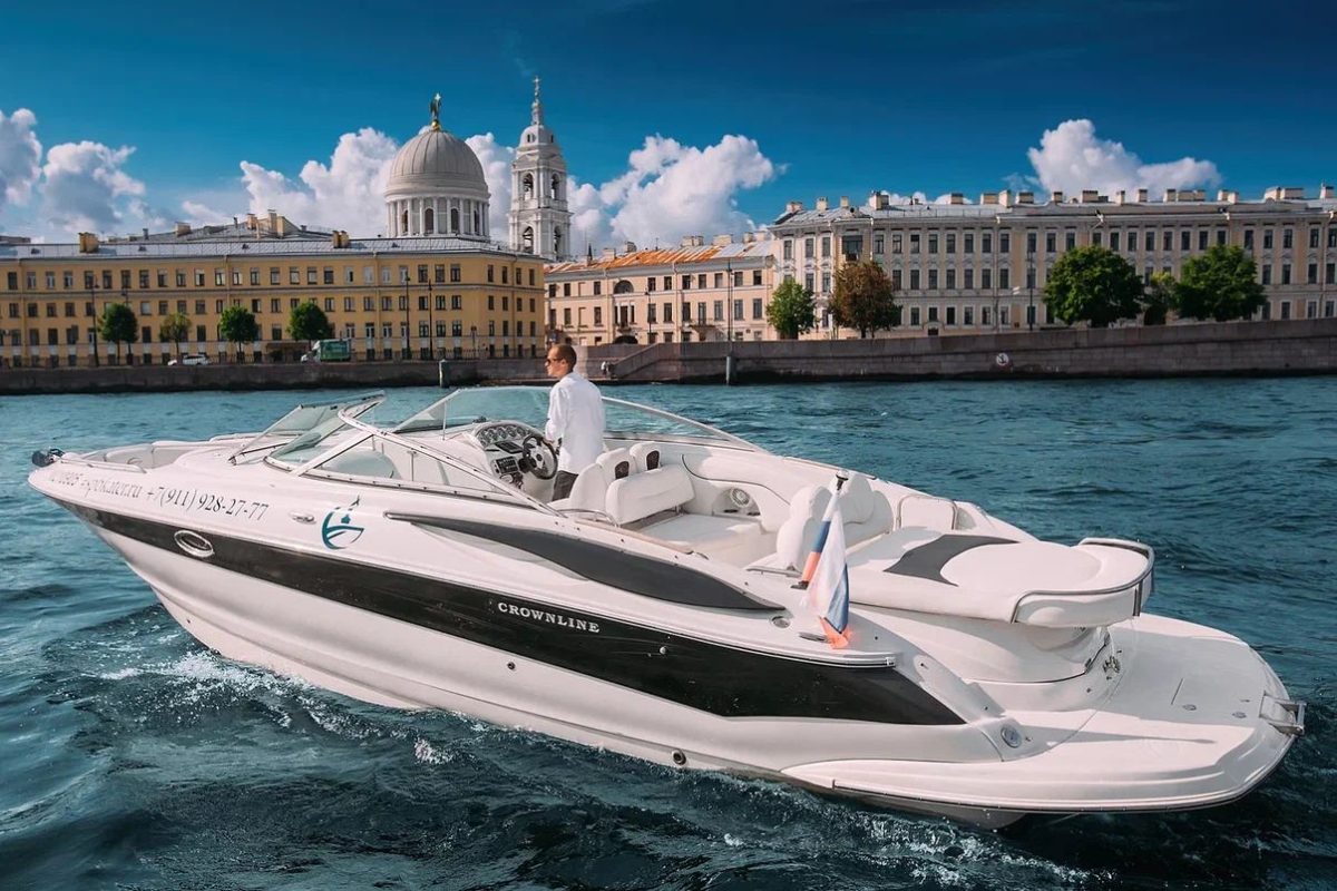 Crownline 320 / Кролик