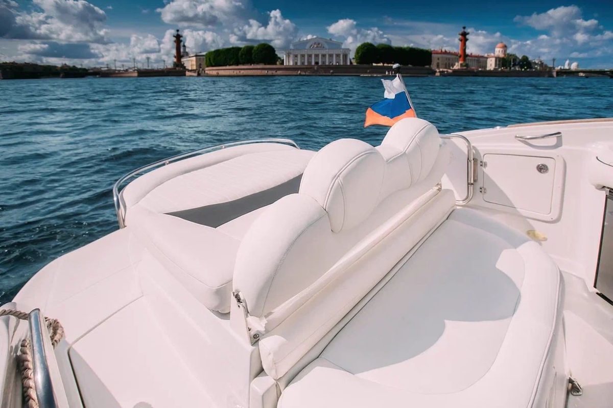 Crownline 320 / Кролик