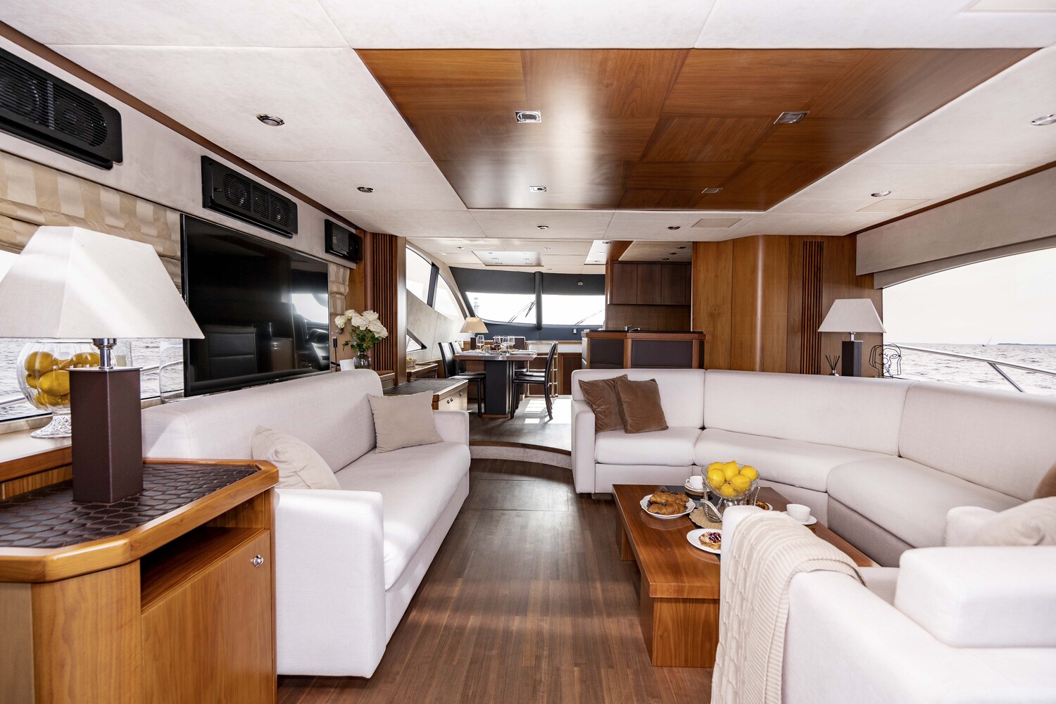 Sunseeker 70 Pallada / Сансикер 70 Паллада