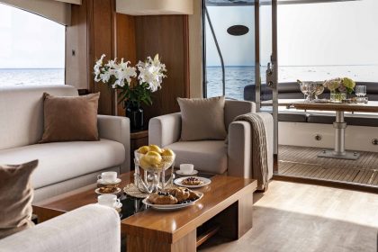 Sunseeker 70 Pallada / Сансикер 70 Паллада