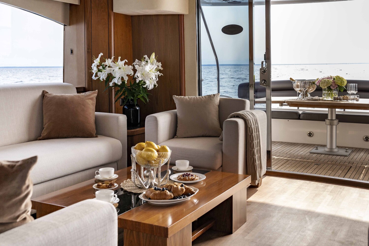Sunseeker 70 Pallada / Сансикер 70 Паллада