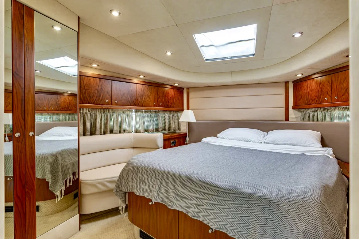 Sunseeker 70 Pallada / Сансикер 70 Паллада