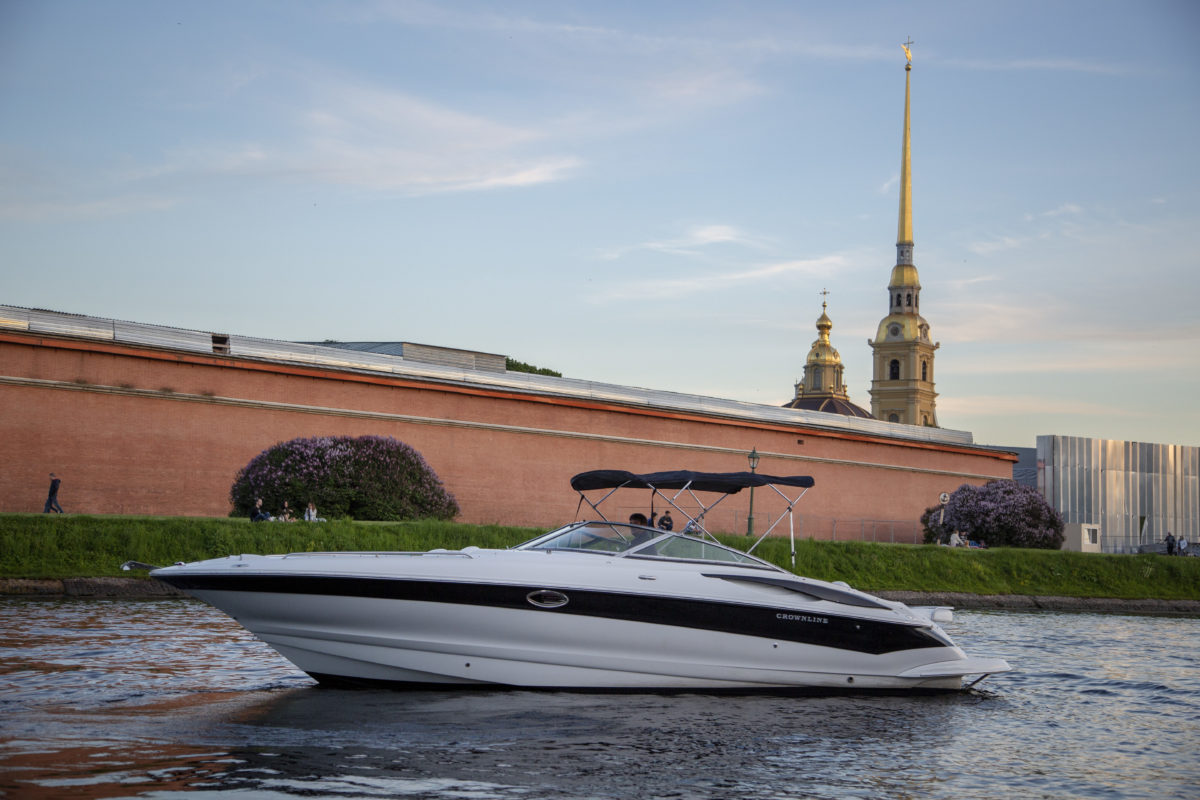 Crownline 320 / Кролик
