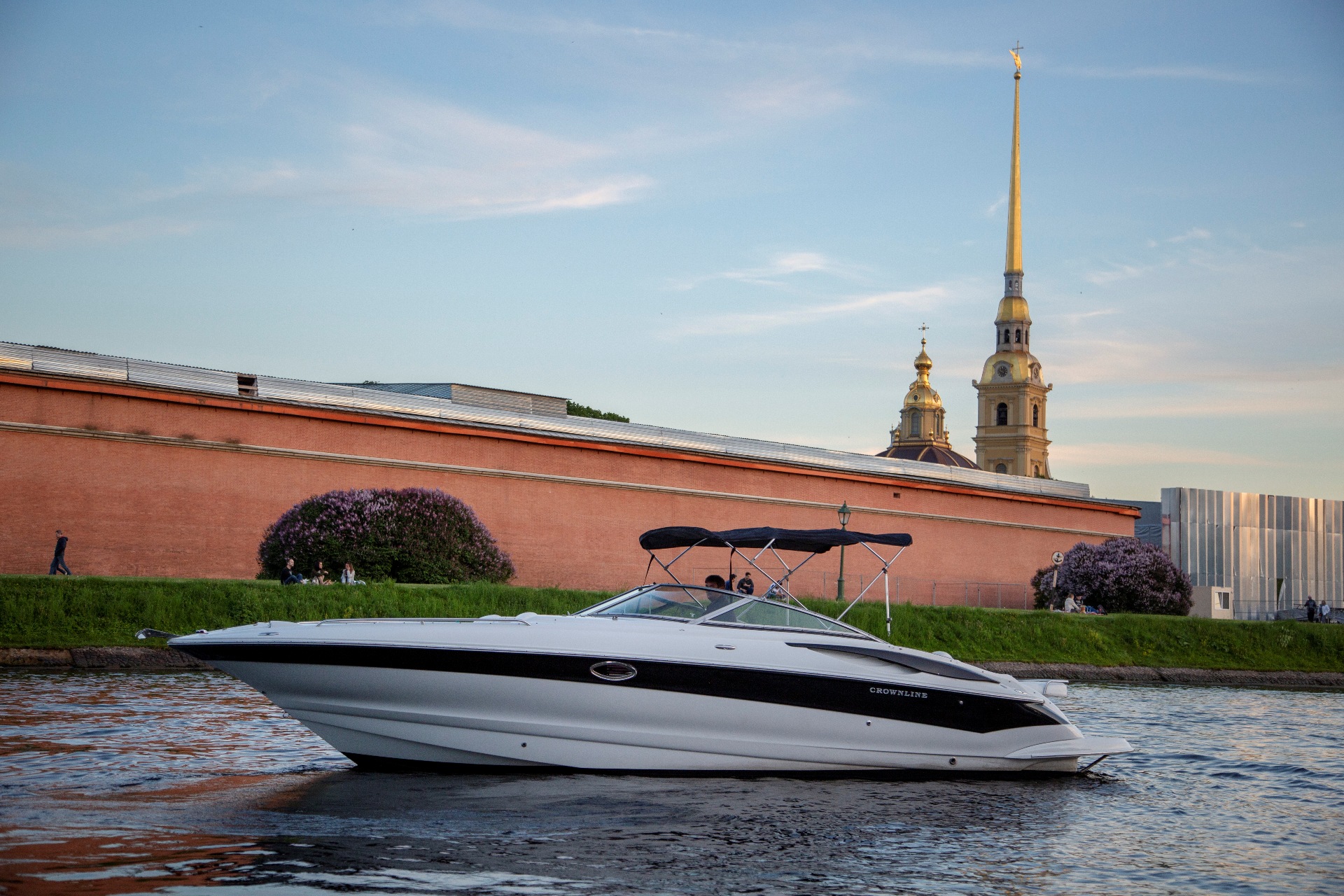 Crownline 320 / Кролик