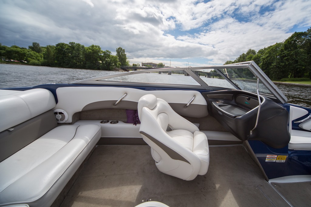 Crownline 190 / синий