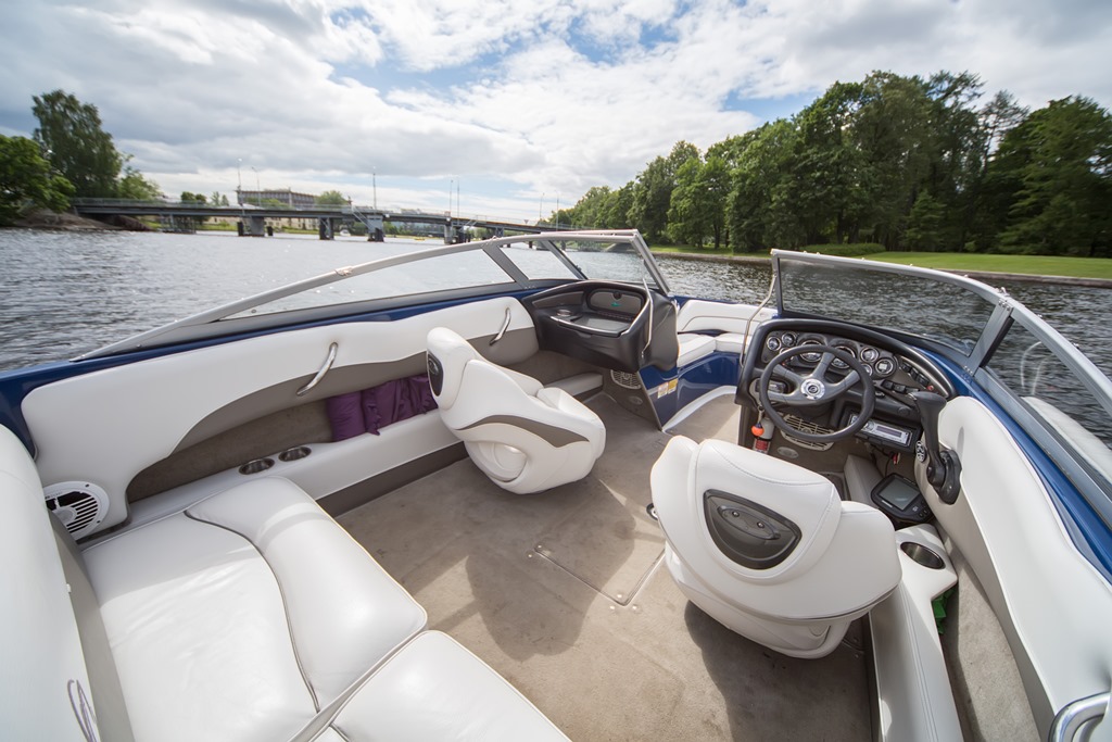 Crownline 190 / синий