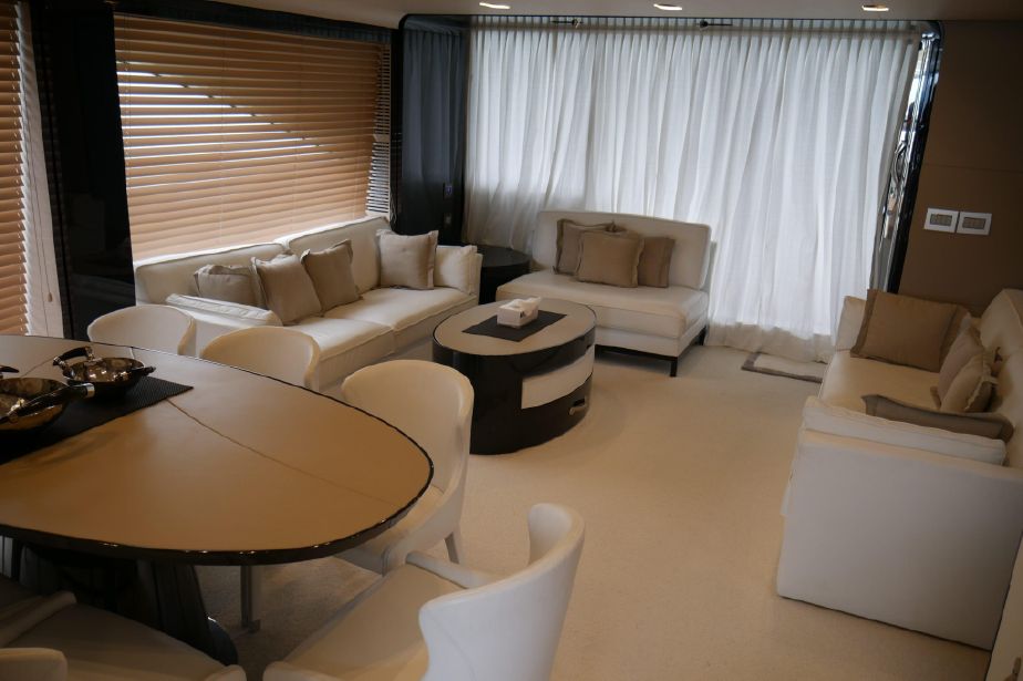 Azimut 80