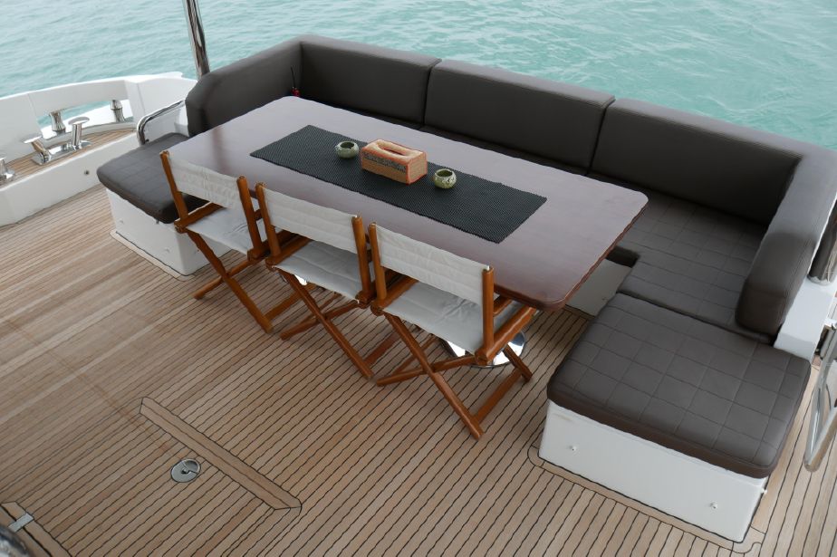 Azimut 80