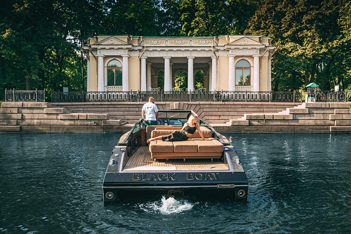 Velvette 33 Black Boat / Блэк Боат