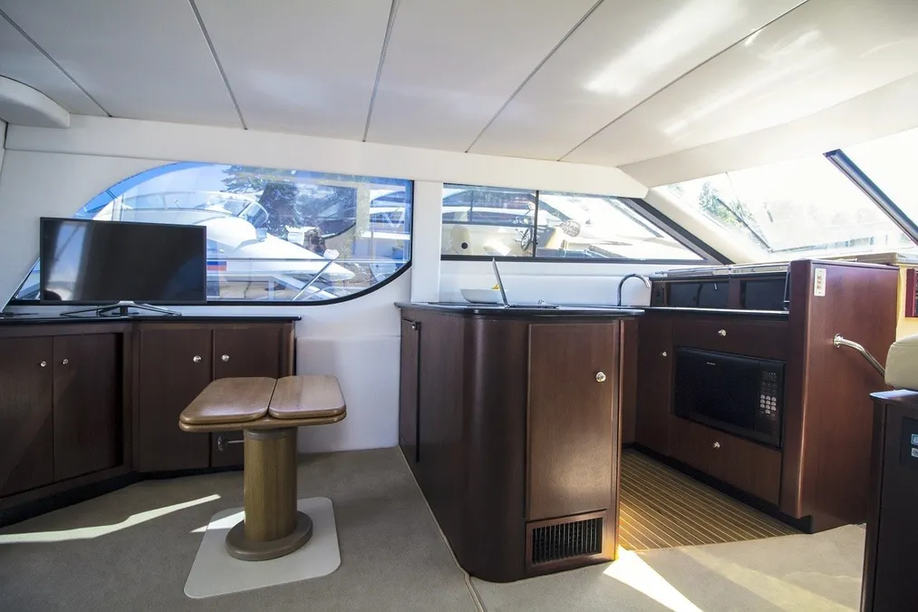 Meridian 381