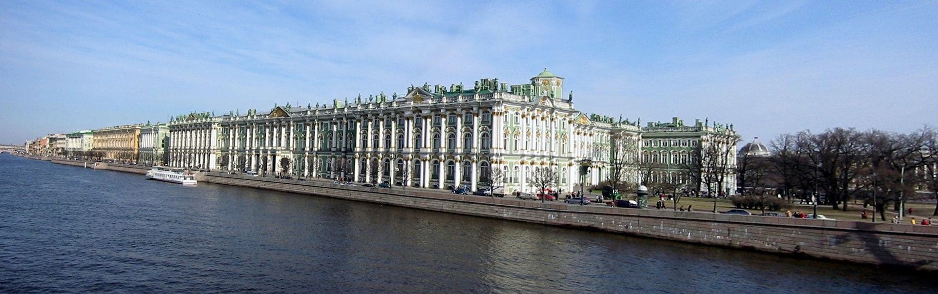 10 остров в Санкт-Петербурге, обязательных к посещению