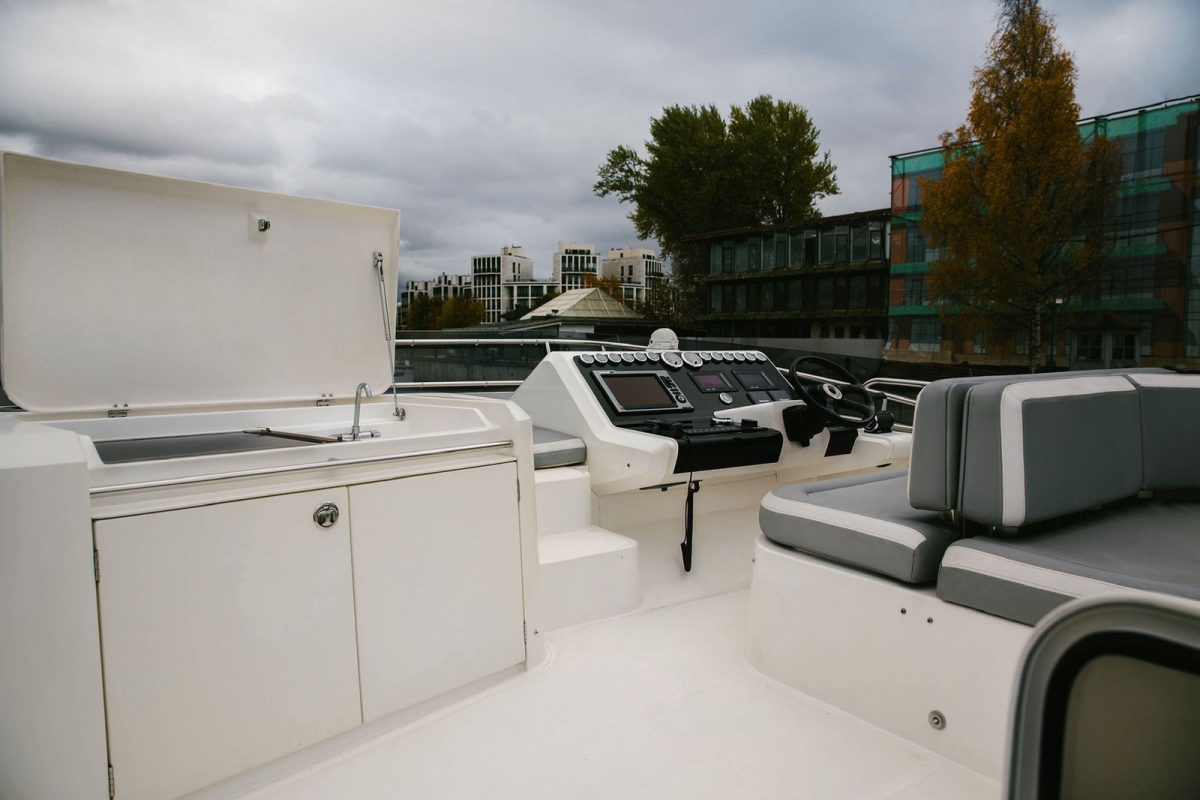 Galeon 64 / Галеон 64