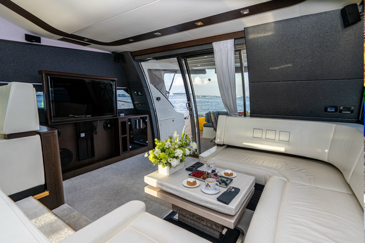 Galeon 64 / Галеон 64