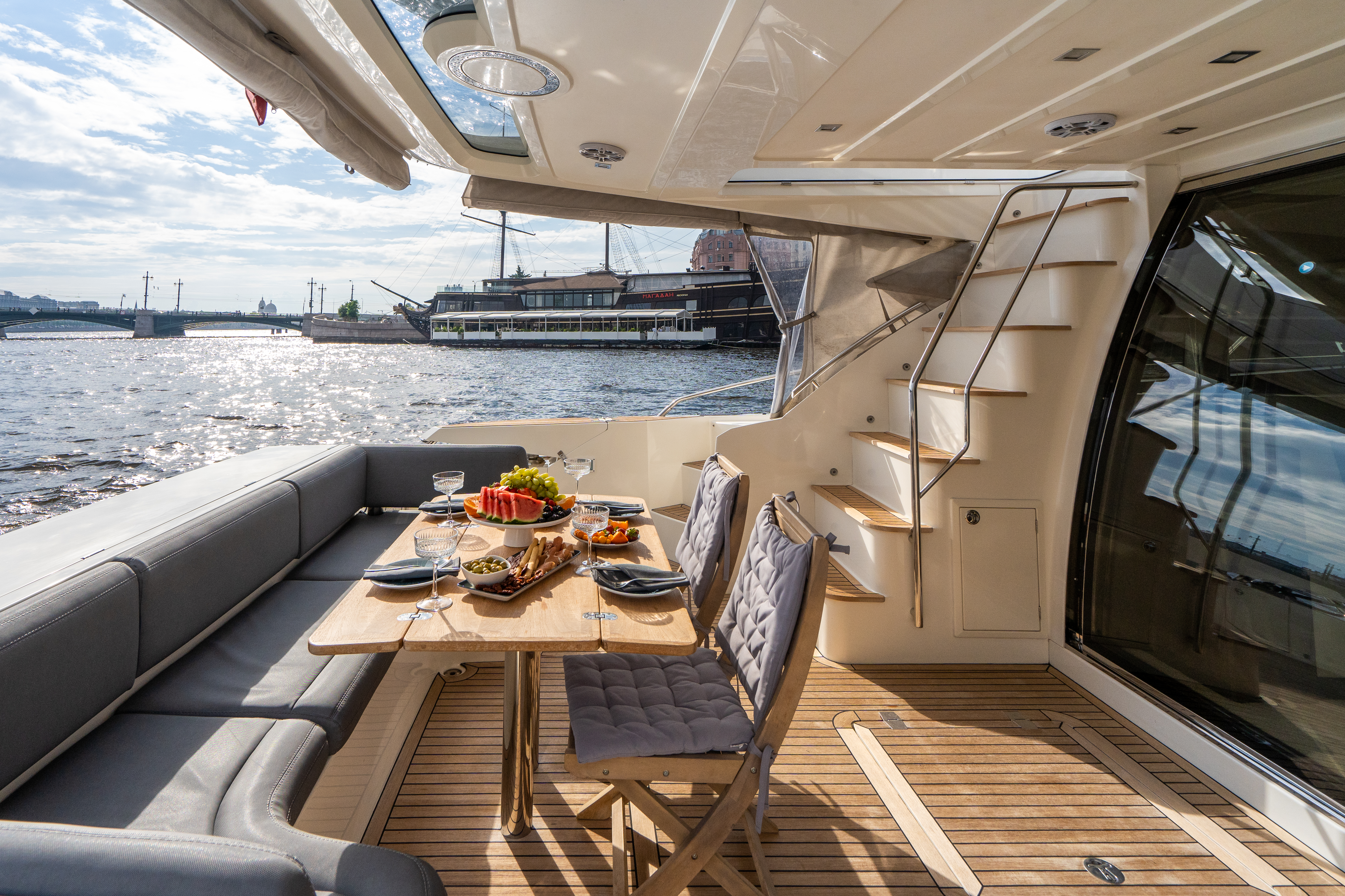 Galeon 64 / Галеон 64