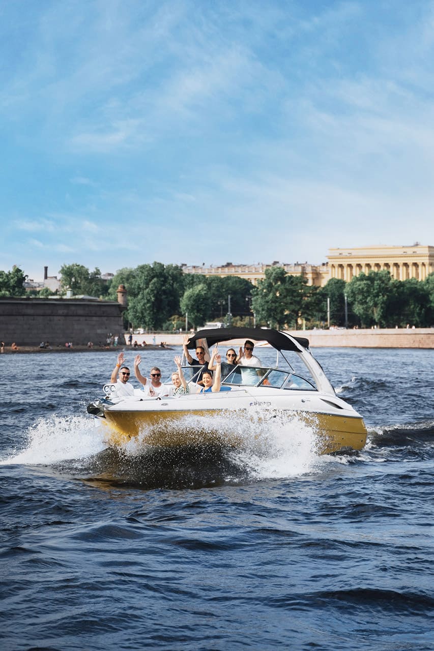 Аренда катера в Санкт-Петербурге от собственника