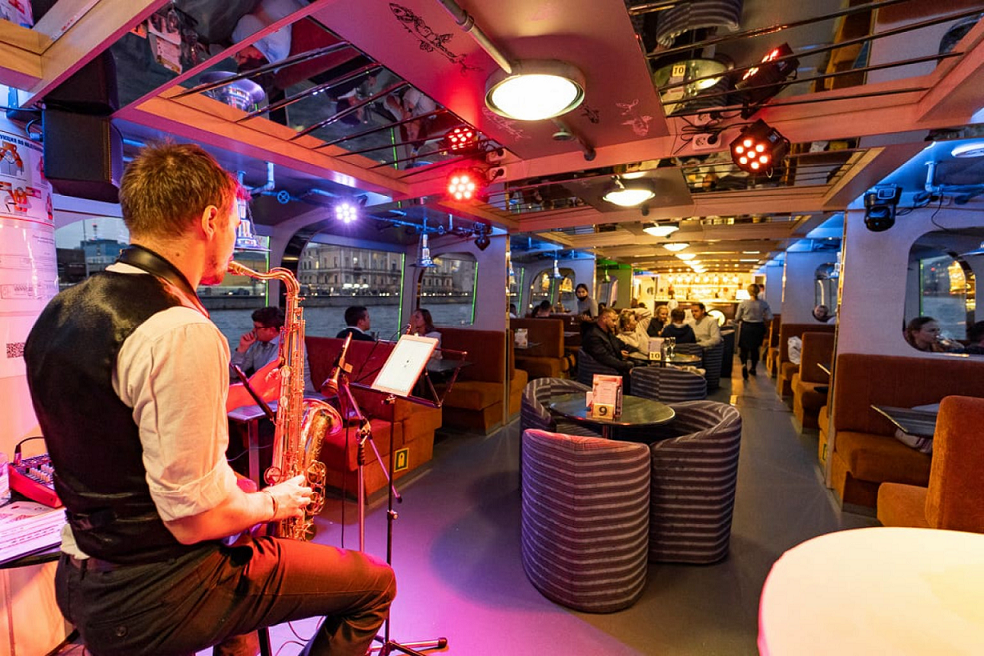 Ужин круиз вдоль Северных Островов