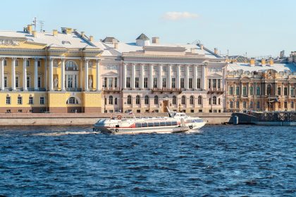 Экскурсия в музей «Прорыв» и крепость Орешек на метеоре