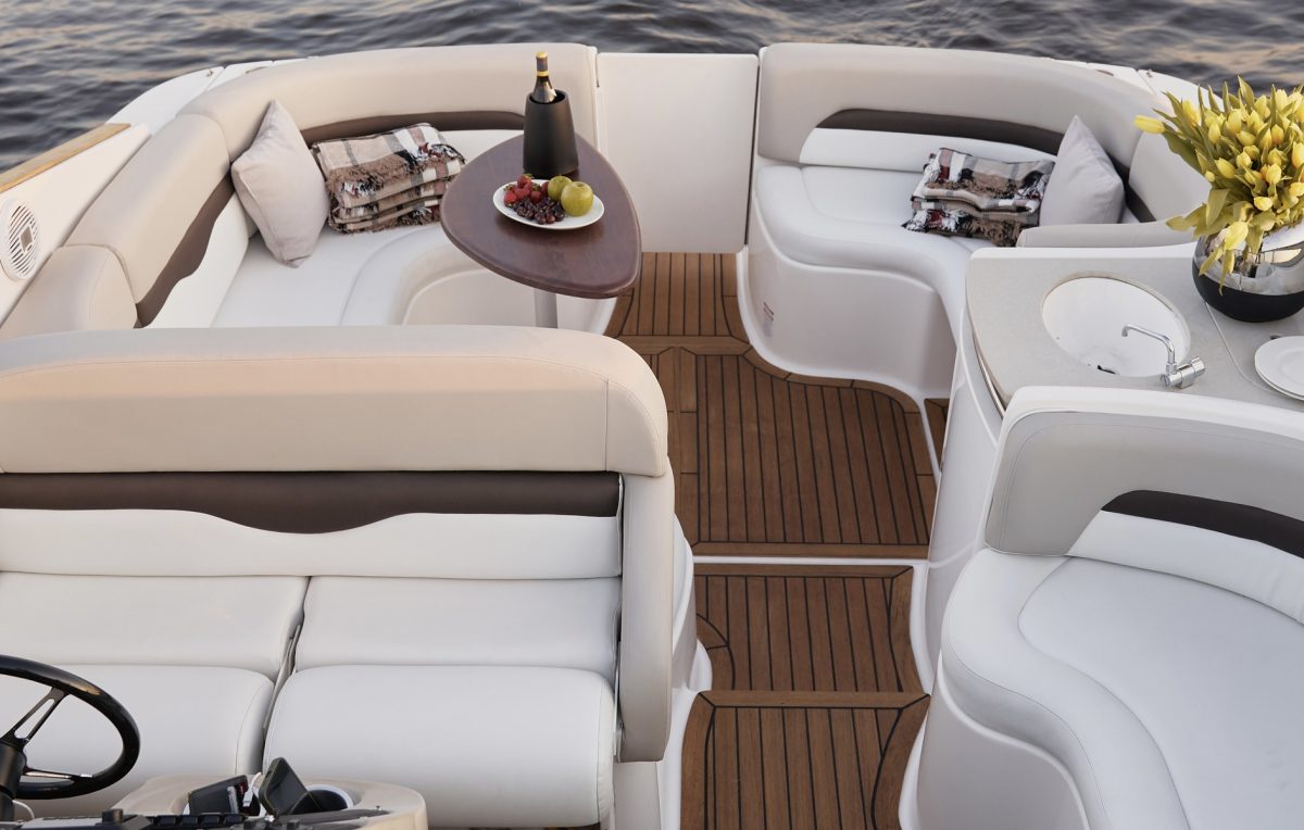 Chaparral 330 / Пальма