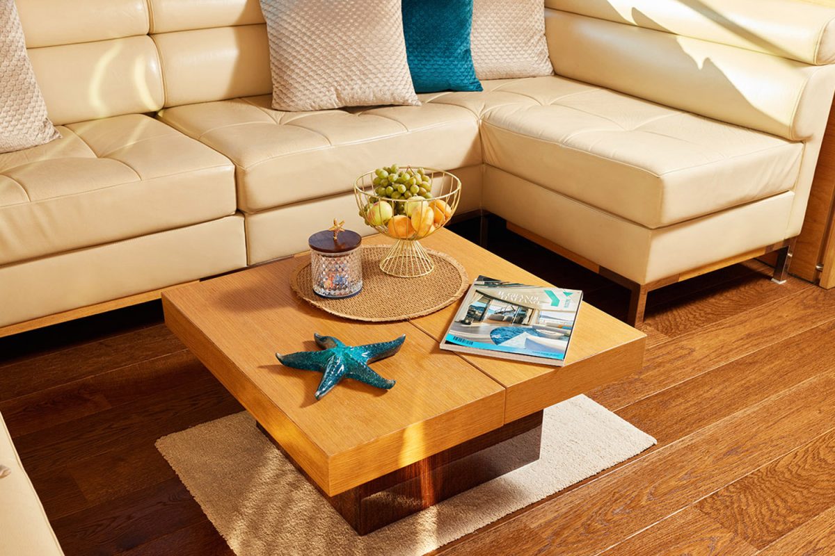 Fairline Squadron 65 / Фэирлайн Сквадрон