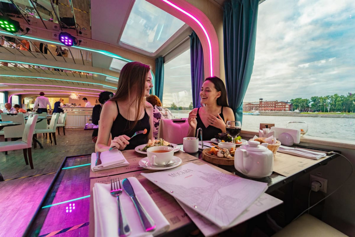 Джаз под разводными мостами