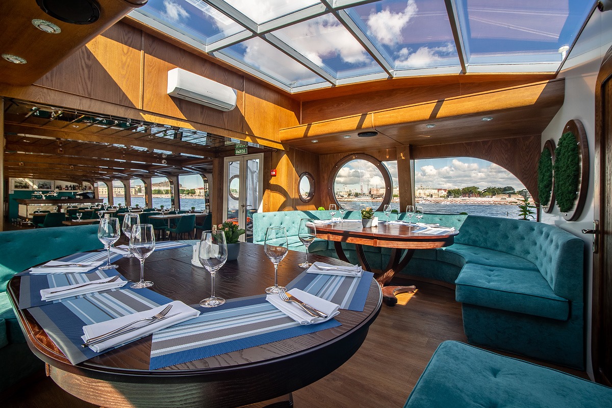 Джаз под разводными мостами на теплоходе «Ряпушка»