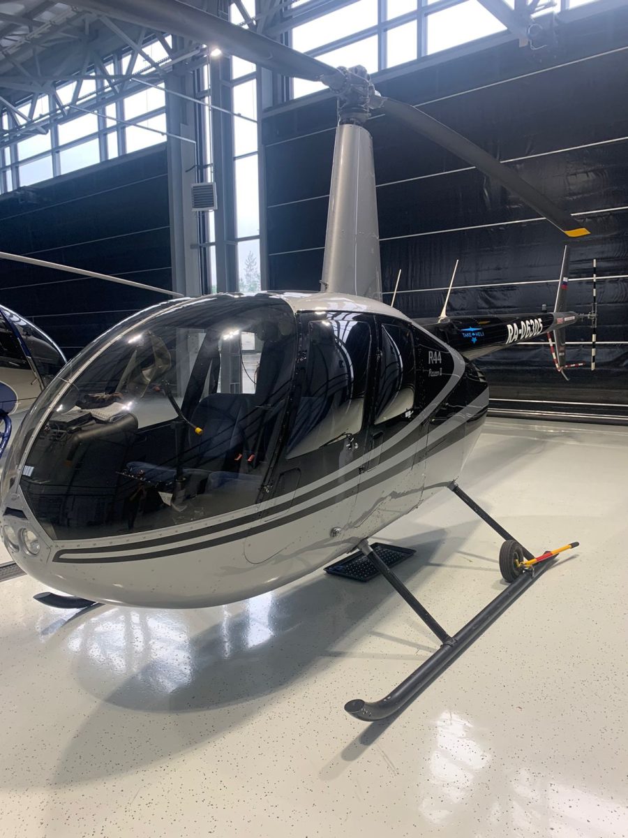 Robinson R44